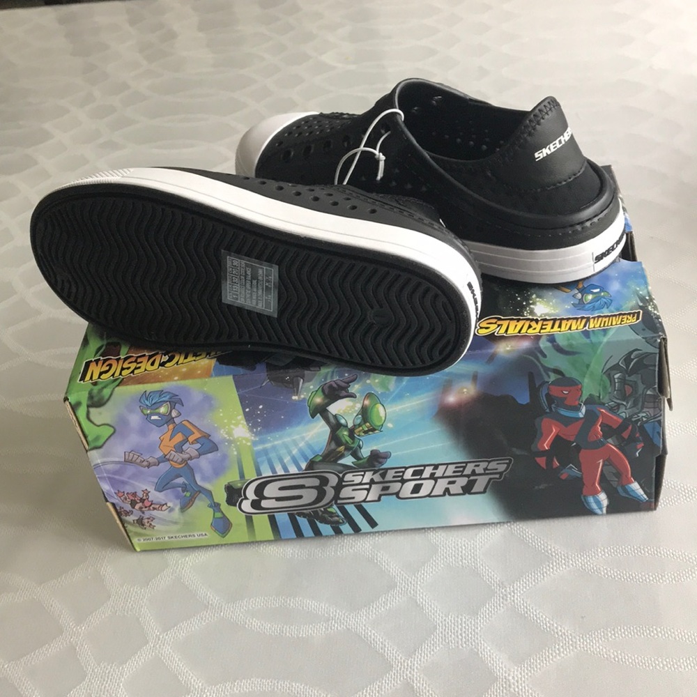 Black Skechers Sport Aqua Surge Slip-On Shoe NEW - Picture 3 of 4